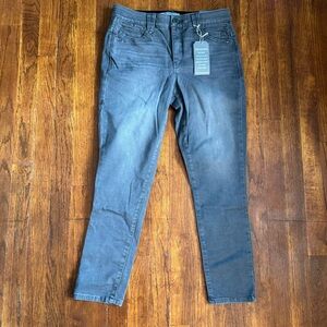 Wit & Wisdom Grey High Rise Ankle Length Jeans  w/ “Ab”solution Luxe Touch panel